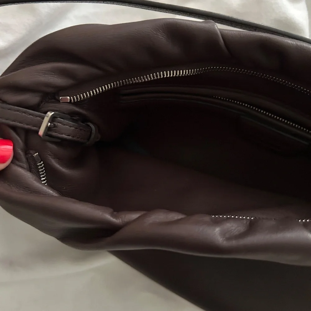 The Row  XL Bourse Bag in Dark Khaki - Picture 6 of 9